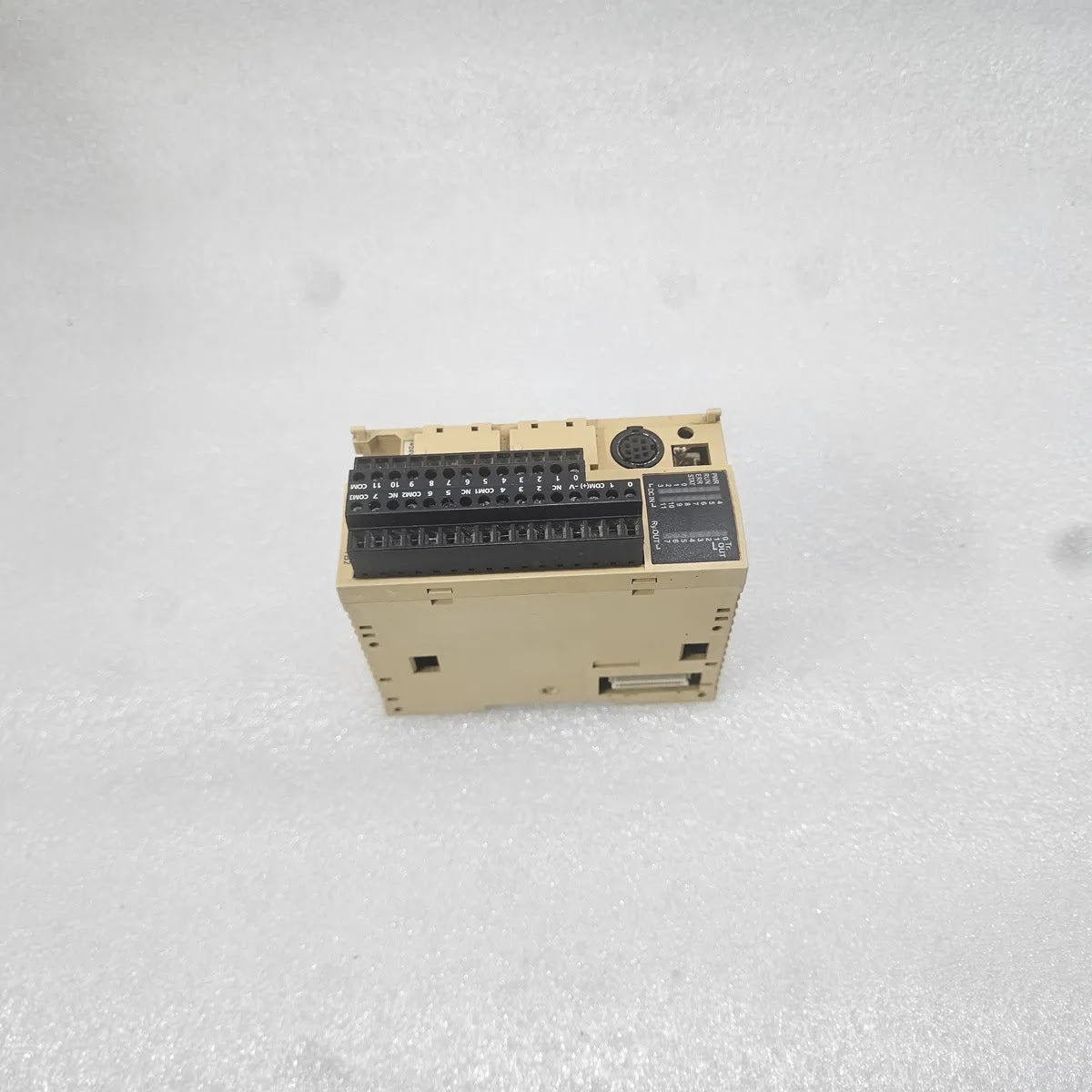 S ELECTRIC TWDLMDA20DRT Twido PLC Base Unit 12In 8Out 24VDC