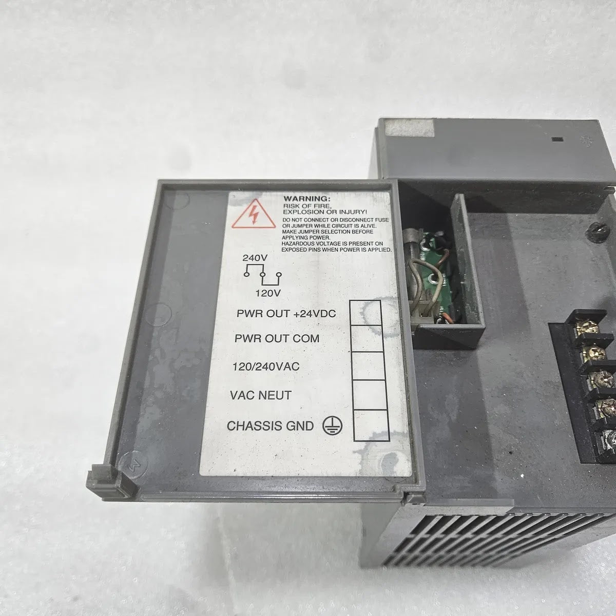 Allen-Bradley 1746-P2 SLC 500 Power Supply 85-265VAC 5A 24VDC Ser C