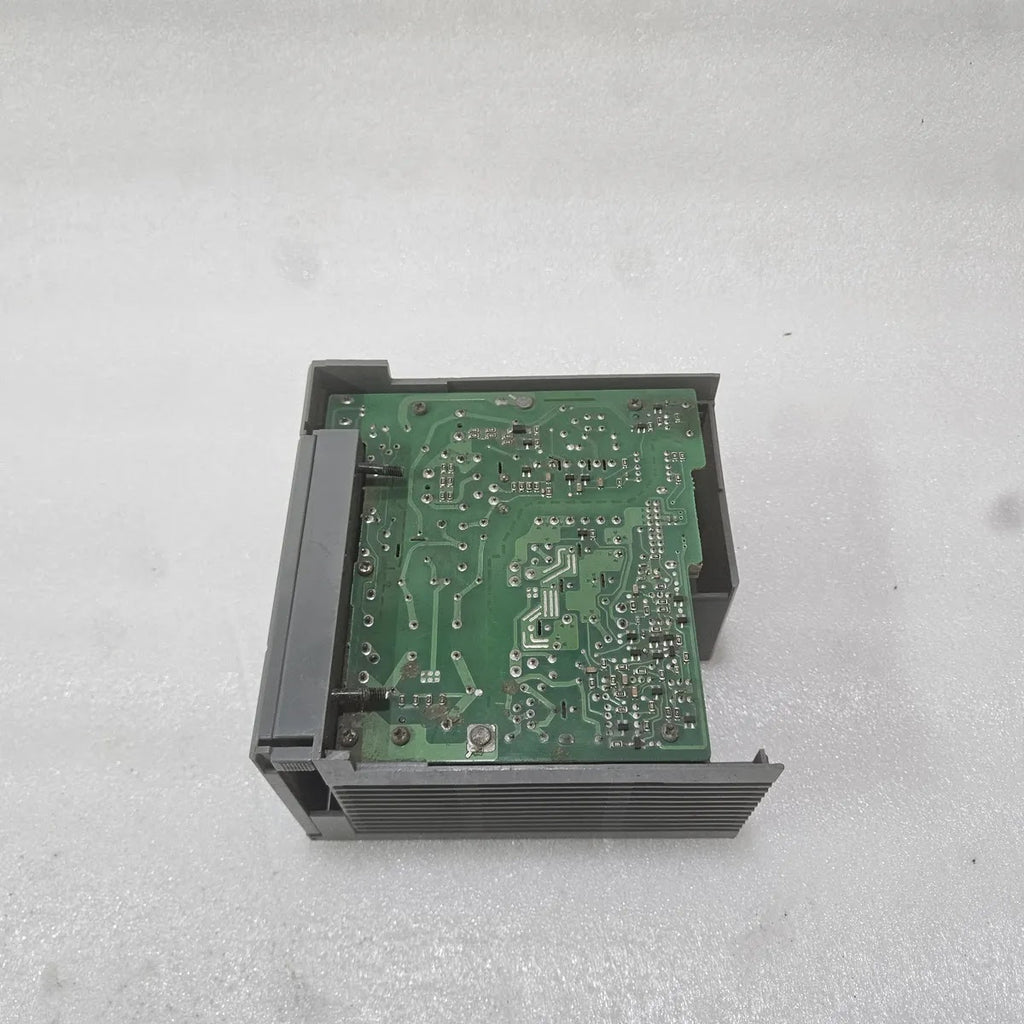 Allen-Bradley 1746-P2 SLC 500 Power Supply 85-265VAC 5A 24VDC Ser C