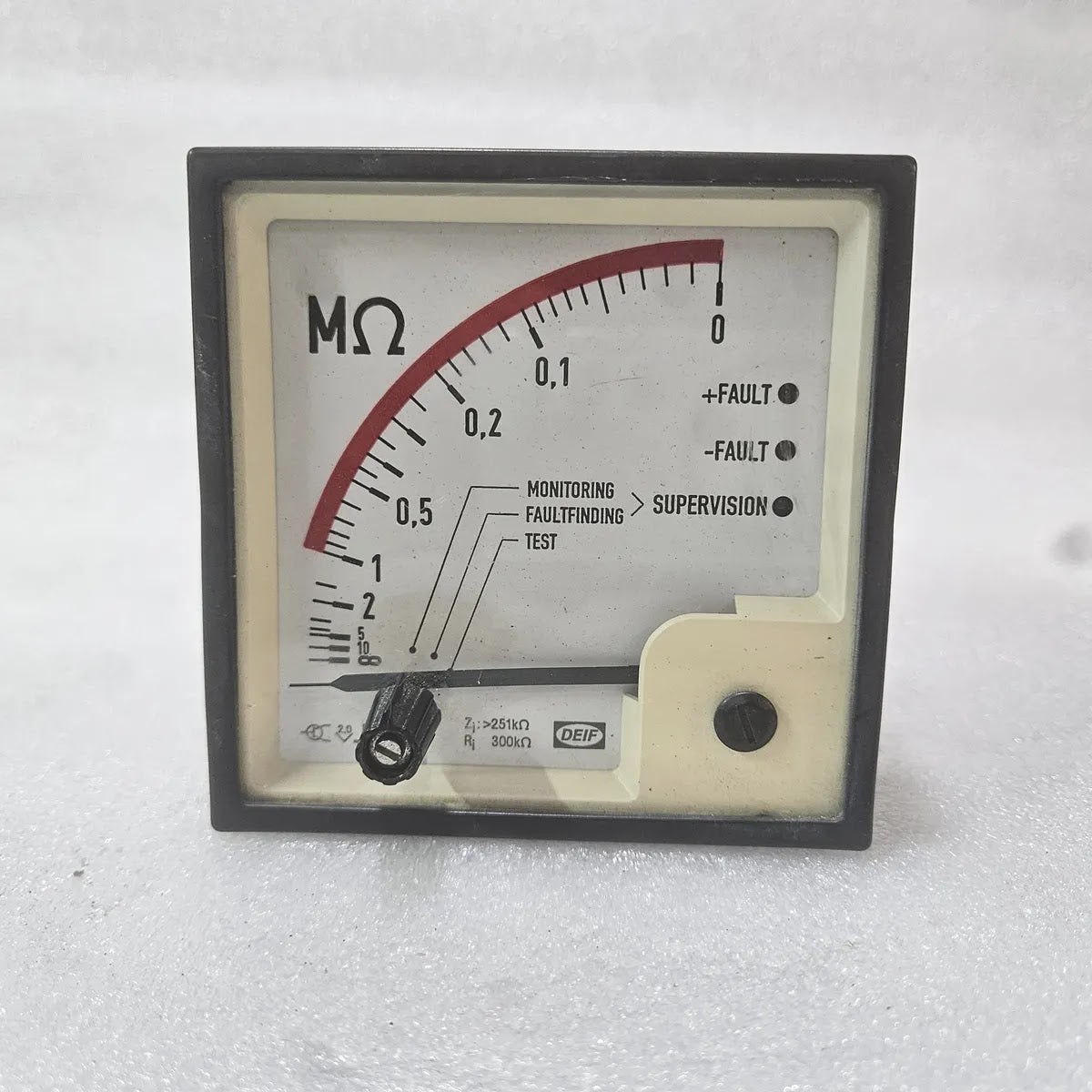 DEIF SIM-Q Insulation Monitor Relay 690/400V 220-240V AC