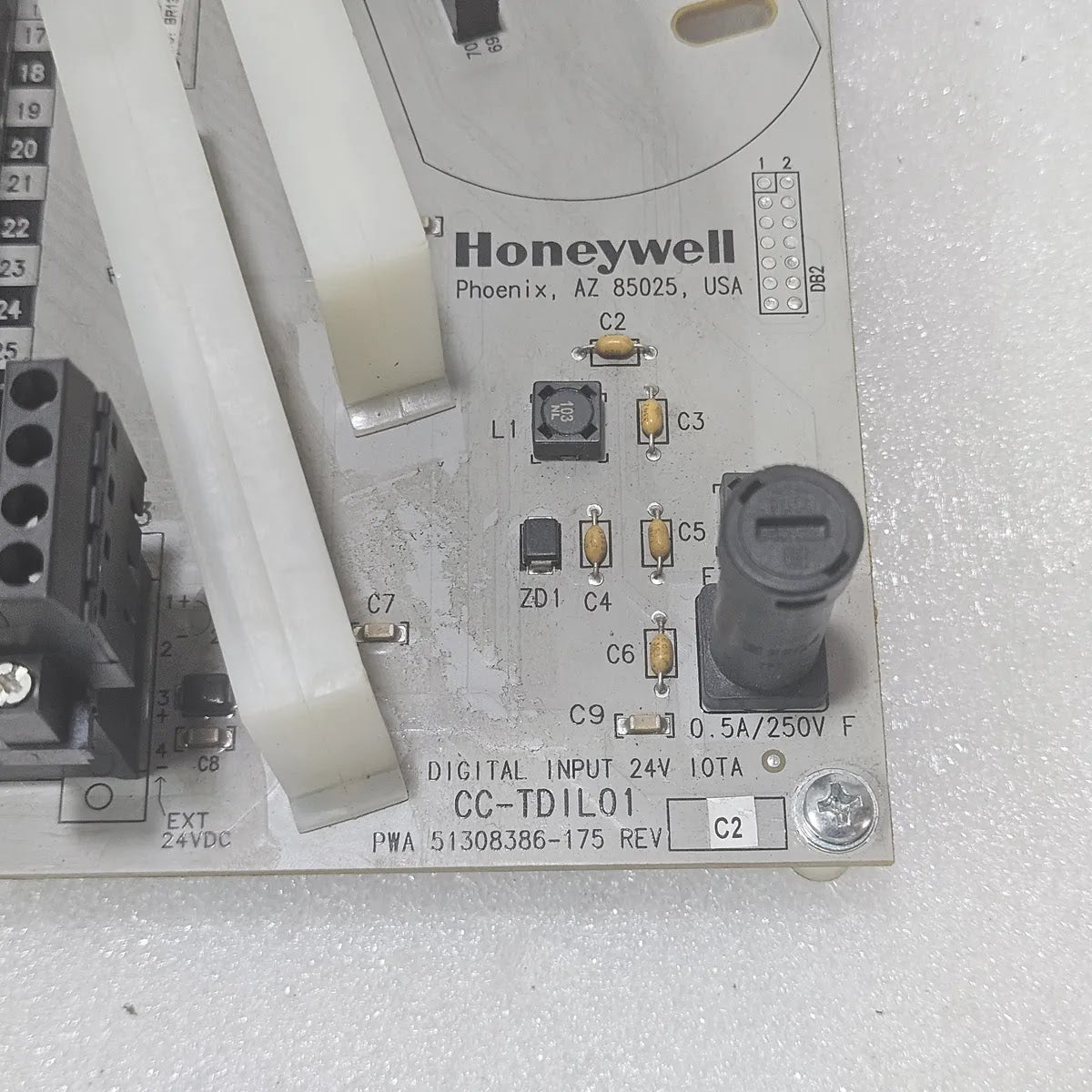 Honeywell CC-TDIL01 Digital Input Module 24V IOTA 51308386-175