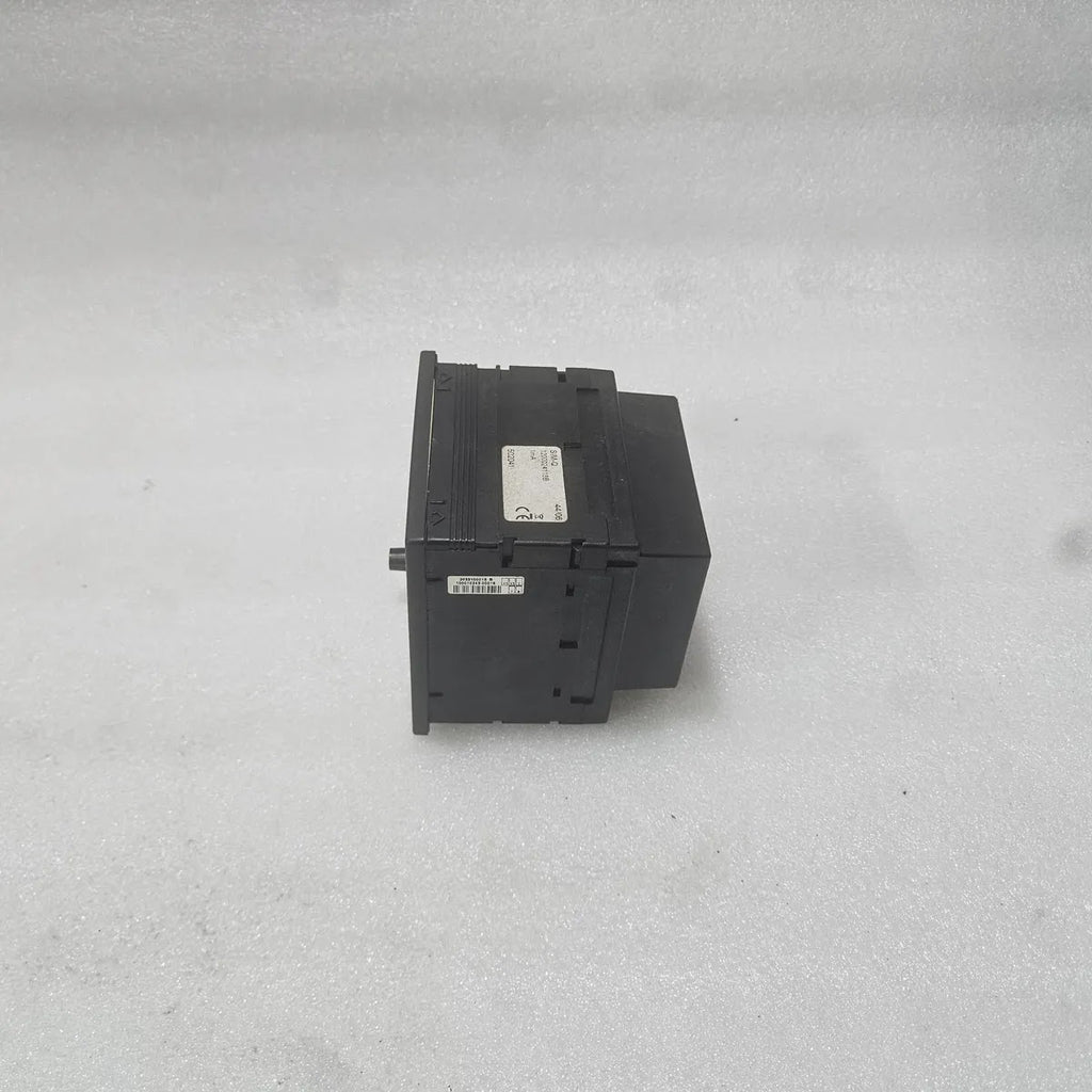 DEIF SIM-Q 100044385.40 Insulation Monitor 690V 600V CAT III