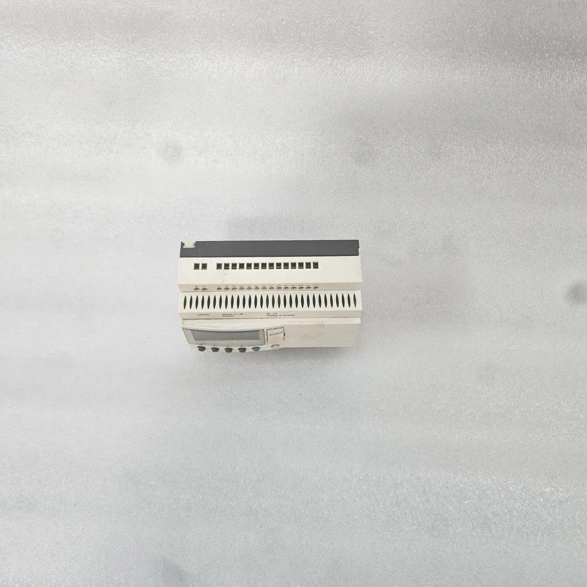 S Electric SR2 B201BD Zelio Logic Smart Relay 24VDC 8A - FOR PARTS