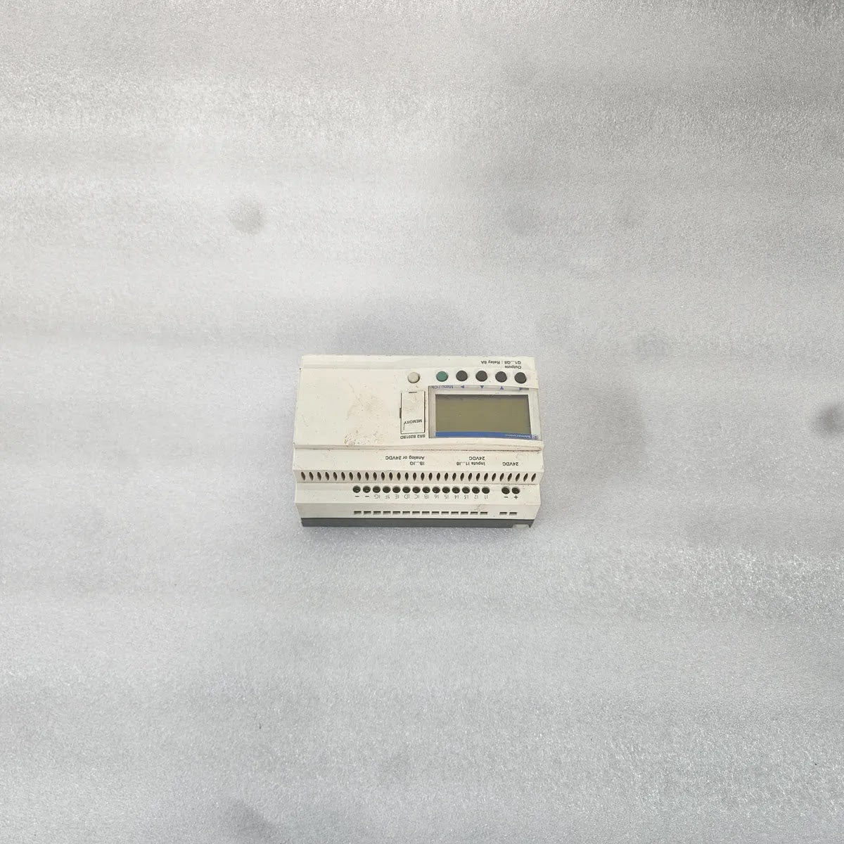 S Electric SR2 B201BD Zelio Logic Smart Relay 24VDC 8A - FOR PARTS