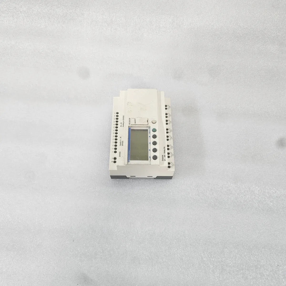 S Electric SR2 B201BD Zelio Logic Smart Relay 24VDC 8A - FOR PARTS