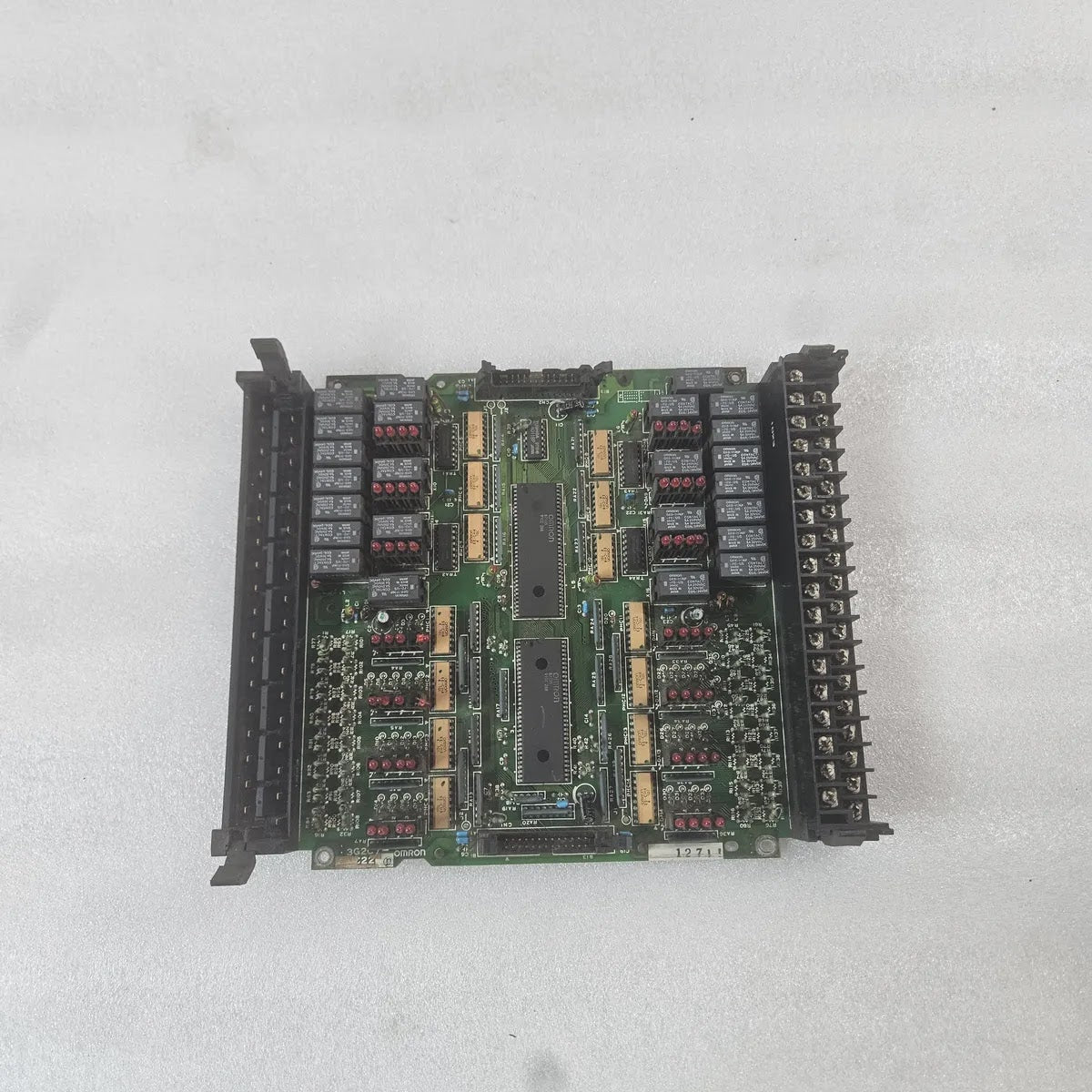 Omron 3G2C7-RI222 PLC Relay Output I/O Module Board