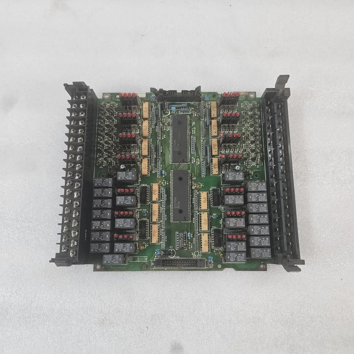 Omron 3G2C7-RI222 PLC Relay Output I/O Module Board