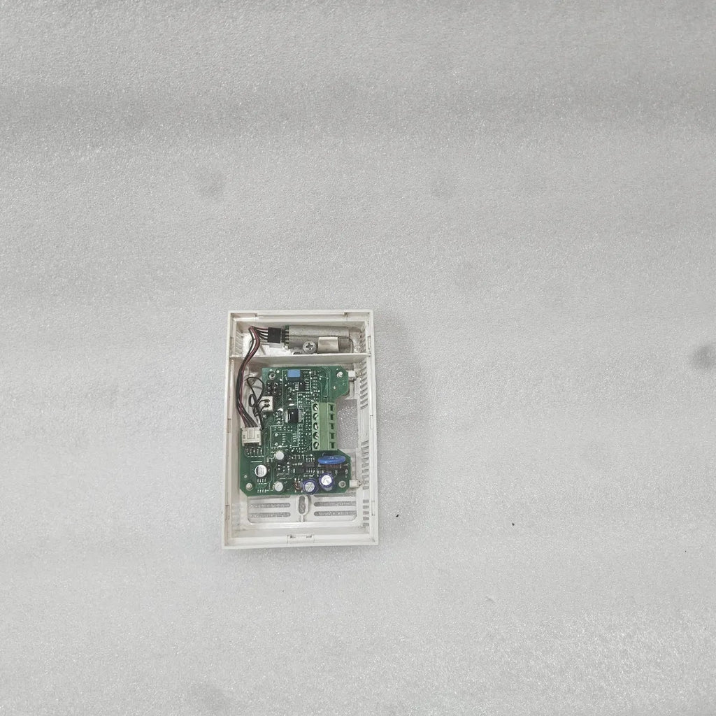Carel DPWC111000 Wall Controller Unit
