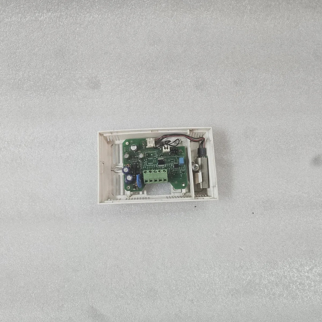 Carel DPWC111000 Wall Controller Unit