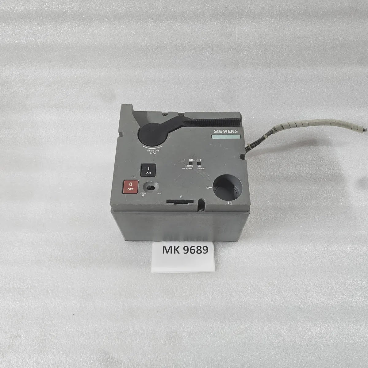 Siemens 3VL9600-3MJ00 Motor Operator VL630-VL800 24V DC