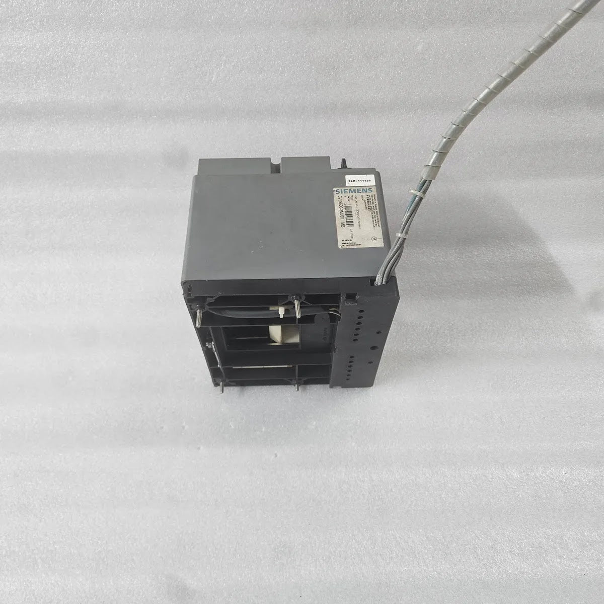 Siemens 3VL9600-3MJ00 Motor Operator VL630-VL800 24V DC
