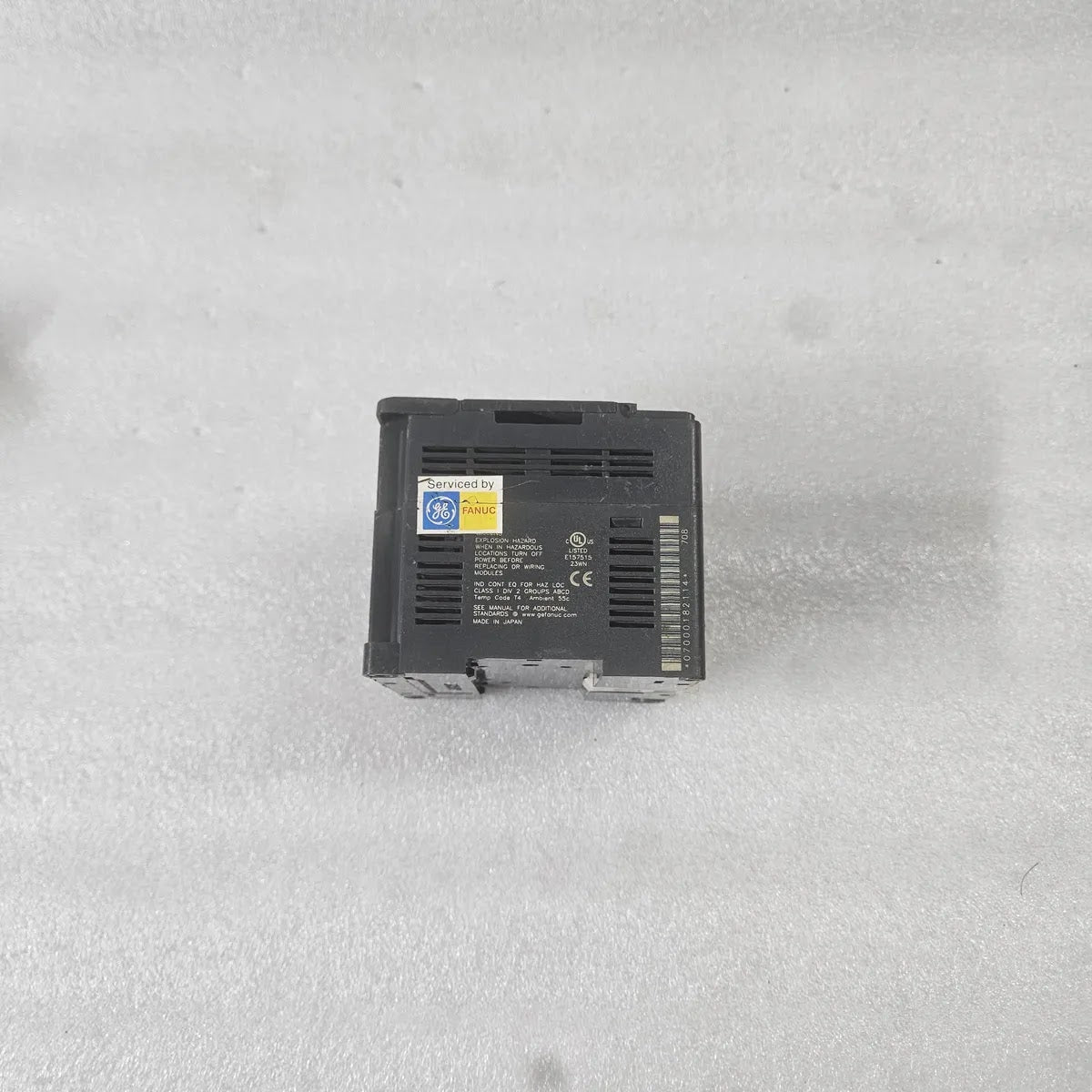 GE Fanuc VersaMax IC200UEX626-B Micro Analog Expansion Unit - FOR PARTS
