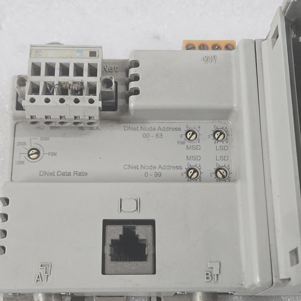 A Bradley ControlNet DeviceNet Linking Device +24V