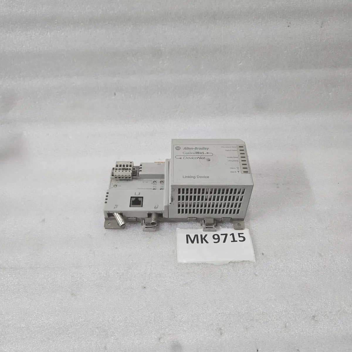 A Bradley ControlNet DeviceNet Linking Device +24V