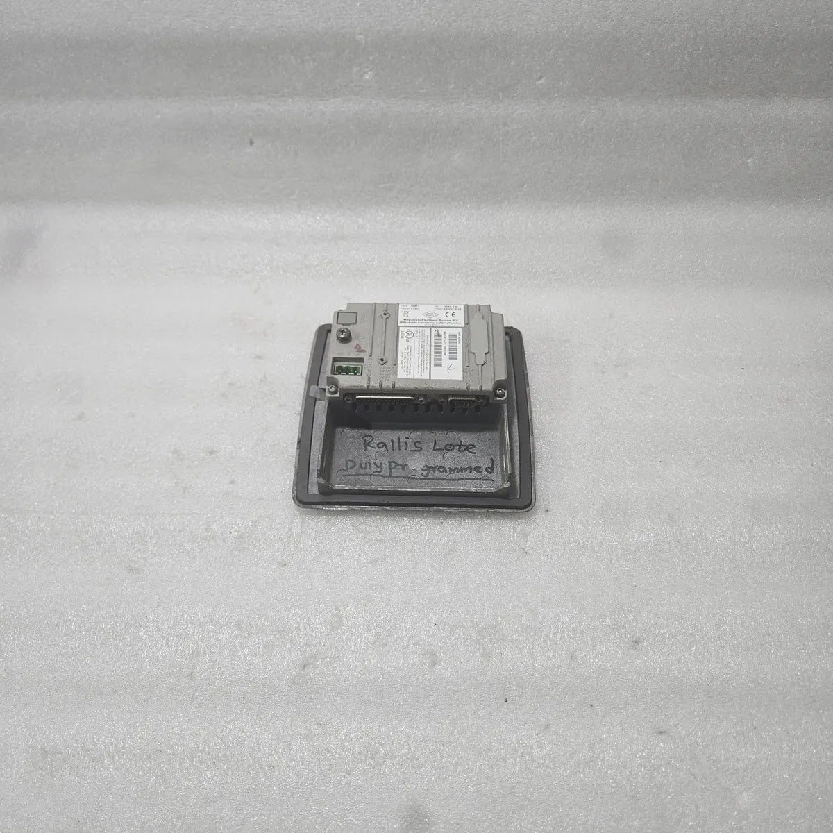 Mitsubishi E1022 Operator Interface HMI 24VDC RS422 RS485 - FOR PARTS