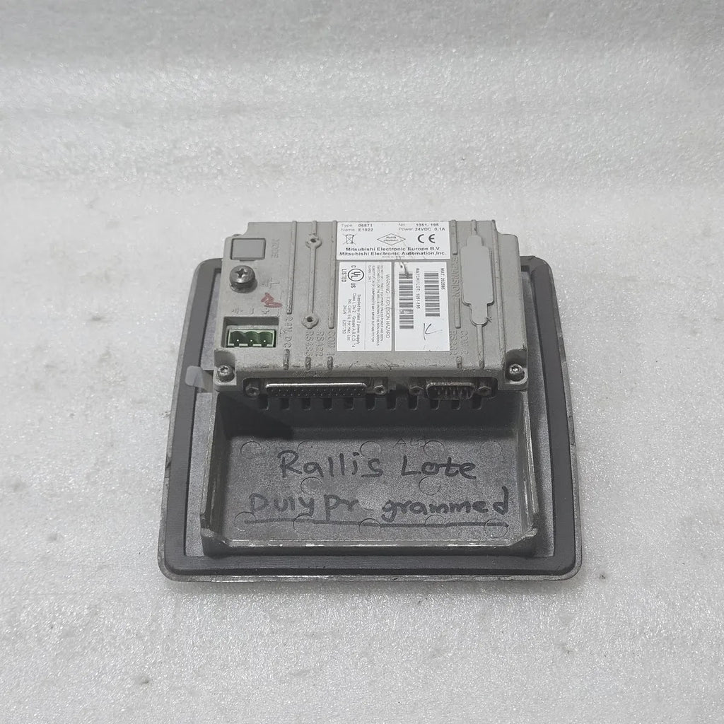 Mitsubishi E1022 Operator Interface HMI 24VDC RS422 RS485 - FOR PARTS