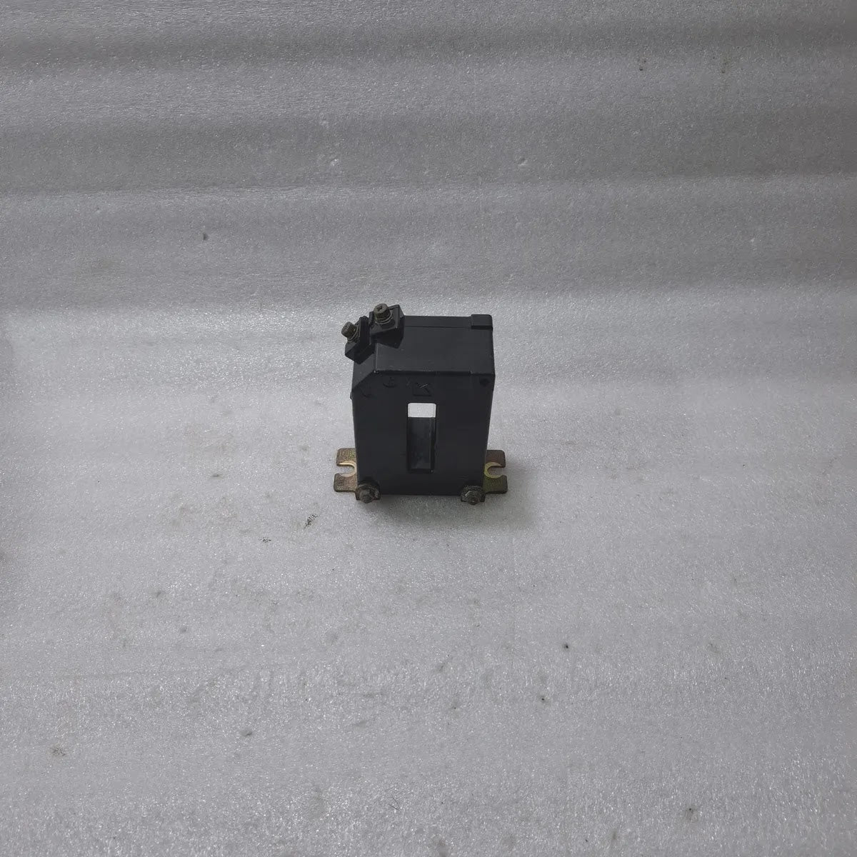 Mitsubishi Electric CW-15LM Current Transformer 250/5A 1150V