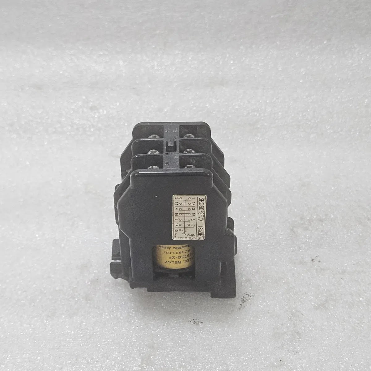 Fuji Electric SRC50-2F Aux Relay RC3631-02 200-220V