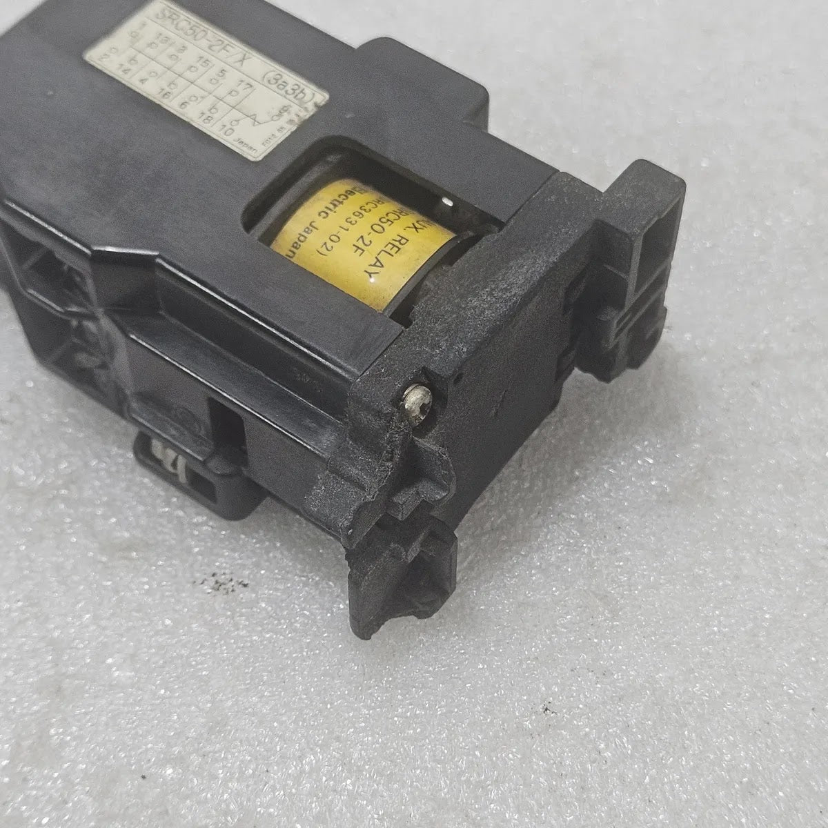 Fuji Electric SRC50-2F Aux Relay RC3631-02 200-220V