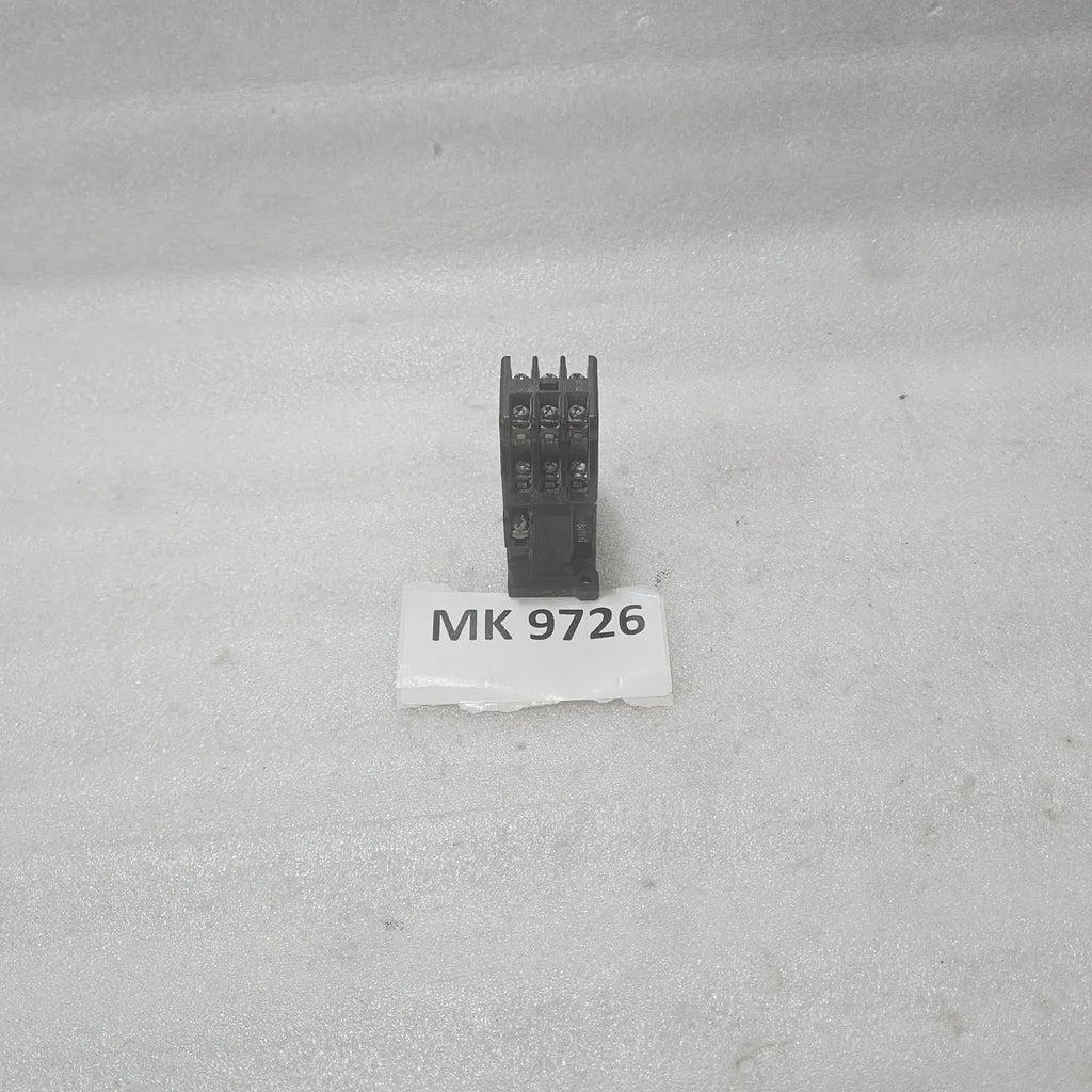 Fuji Electric SRC50-2F Aux Relay RC3631-02 200-220V