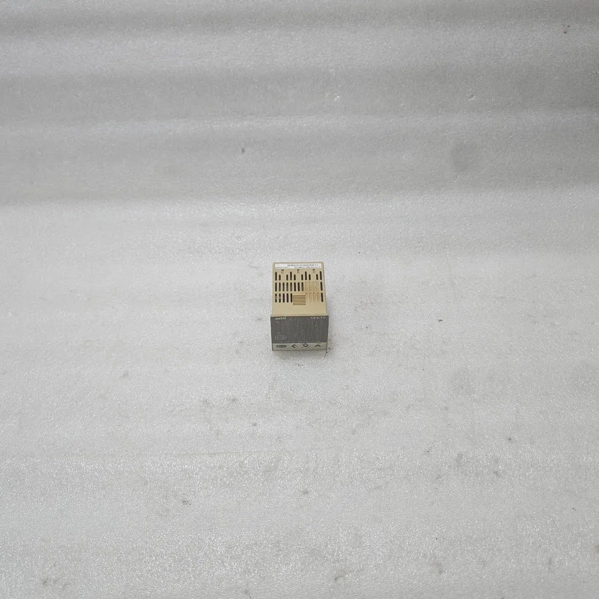 Azbil SDC15 C15TR0TA0100M029 Temperature Controller AC100-240V