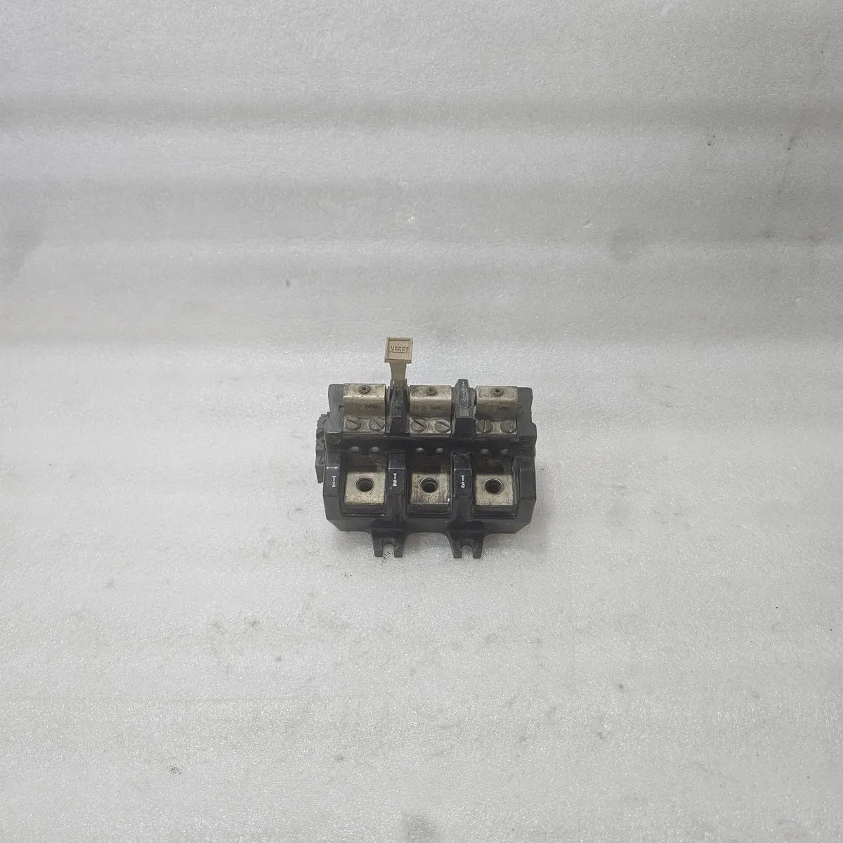 A Bradley Thermal Overload Relay 3-Pole with Reset