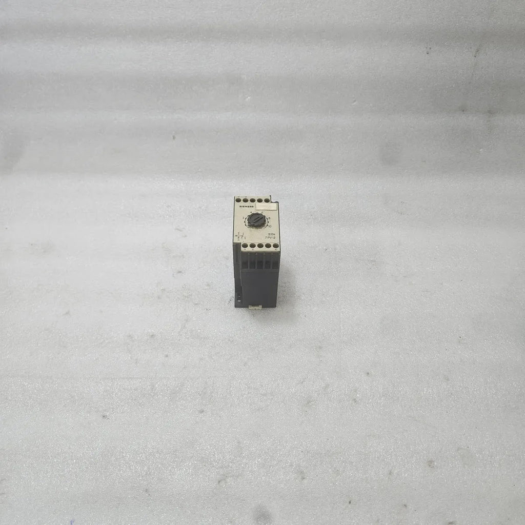 Siemens 7PV1210-1GG Timing Relay 220V 50/60Hz 0-10s