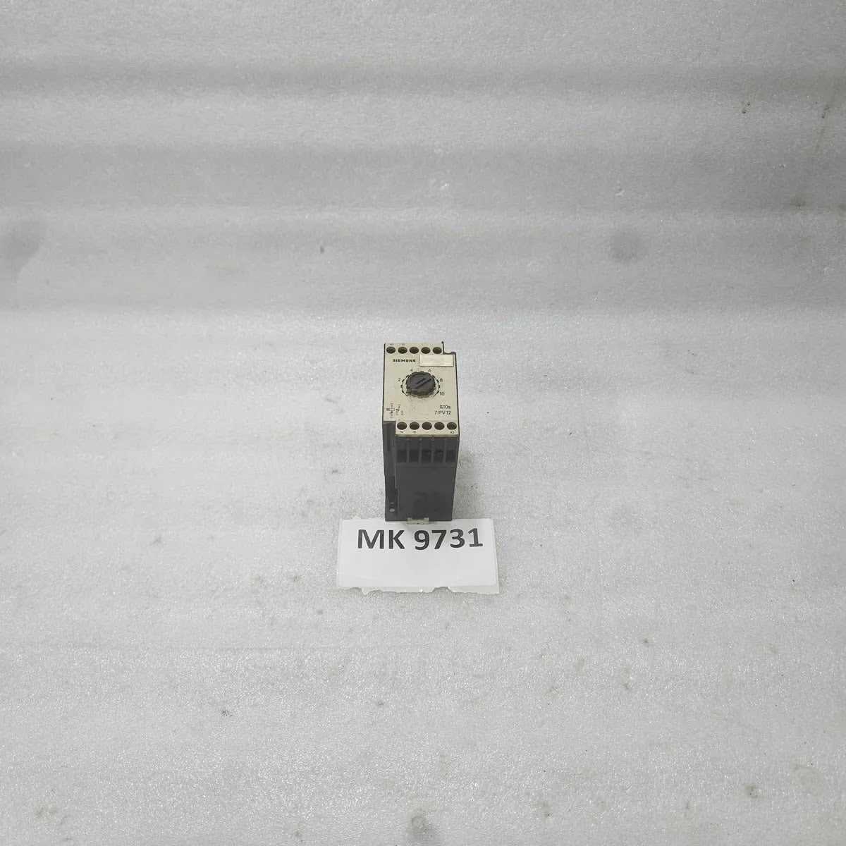 Siemens 7PV1210-1GG Timing Relay 220V 50/60Hz 0-10s