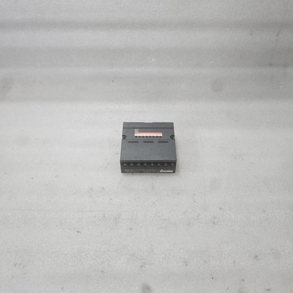 IDEC FA-1J PFJ-T081U 8-Relay Output Unit 5A 110VAC 2A 220VAC
