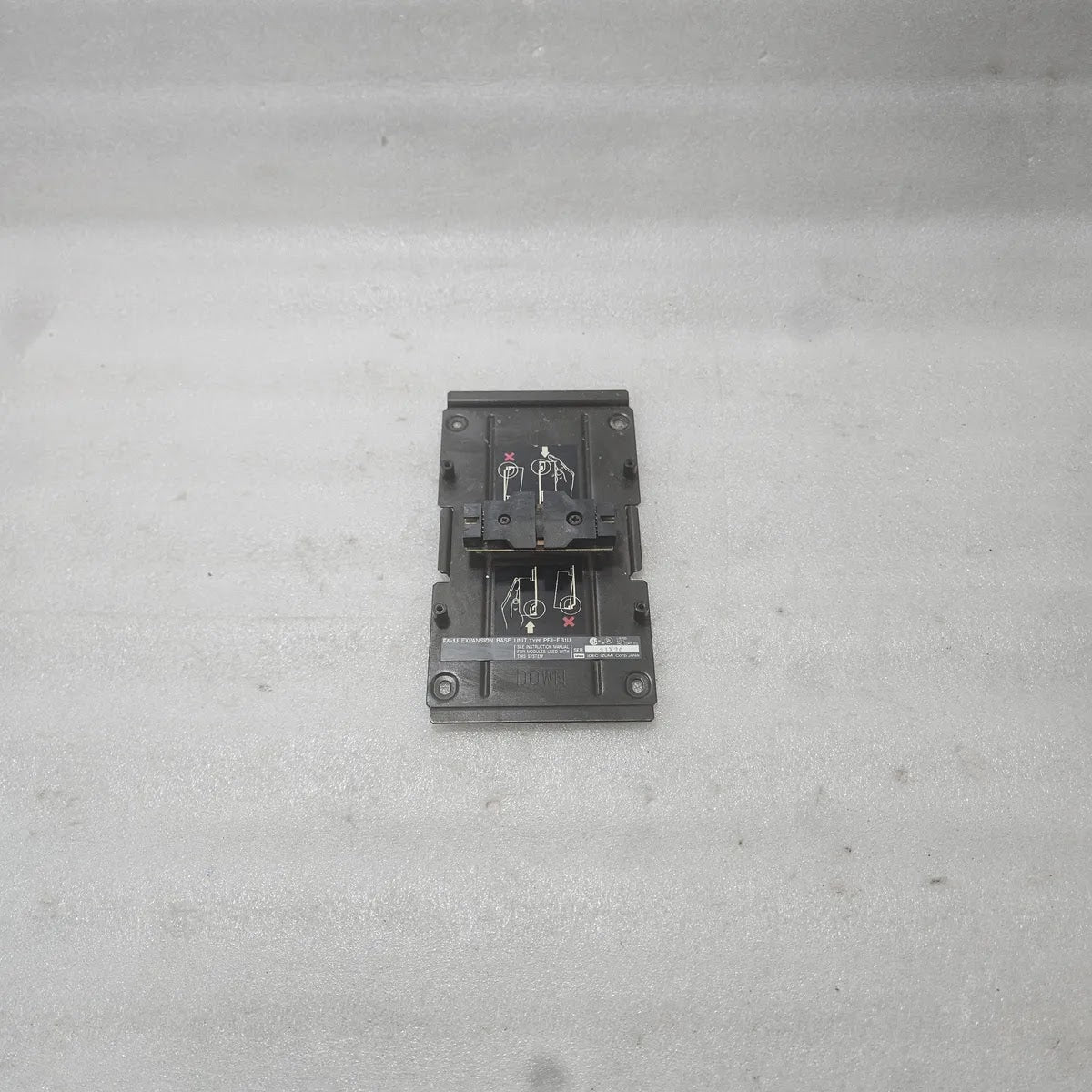 IDEC FA-1J PFJ-EB1U Expansion Base Unit PLC Module