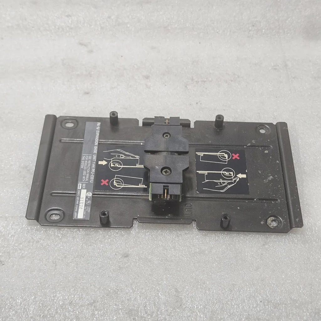 IDEC FA-1J PFJ-EB1U Expansion Base Unit PLC Module