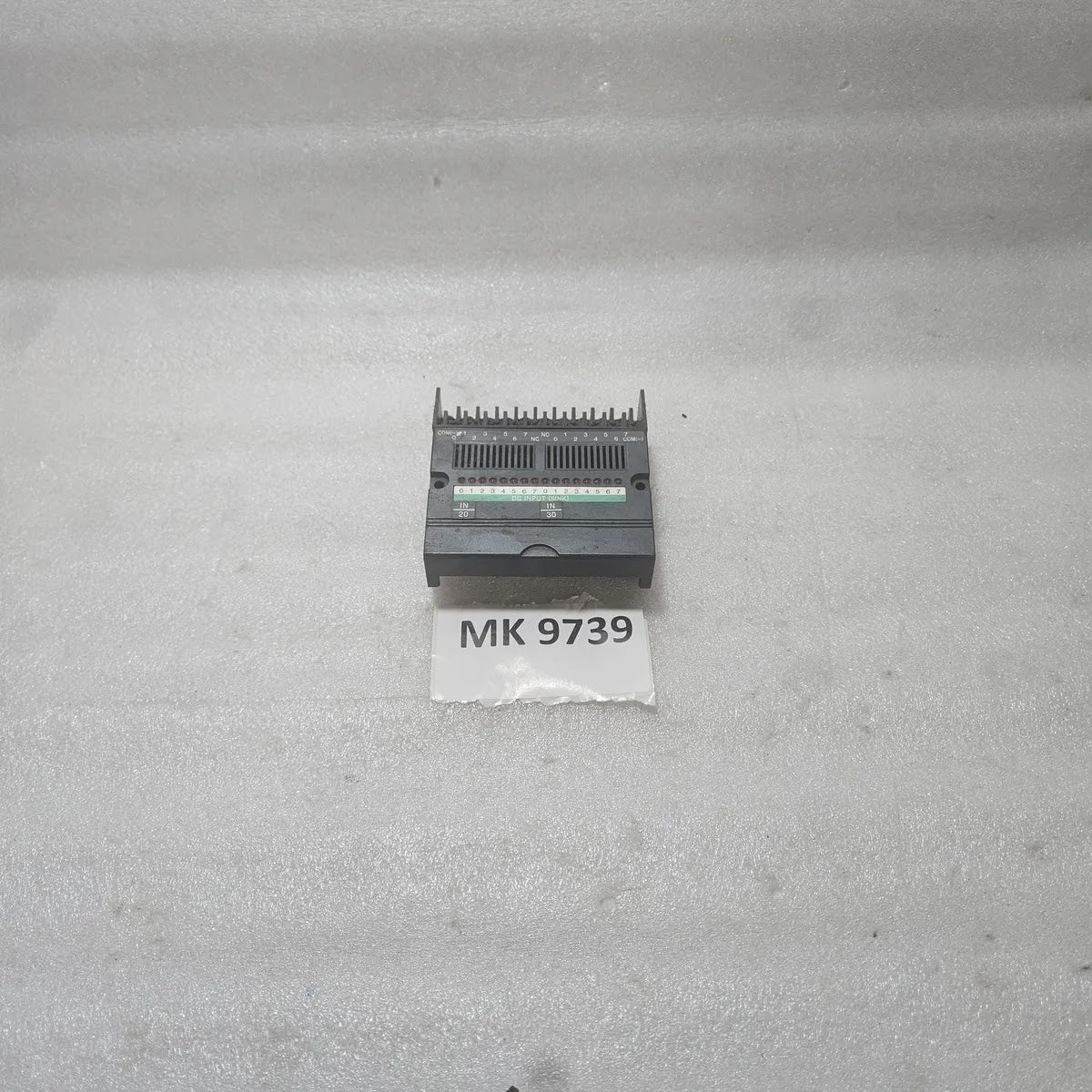 IDEC PFJ-N162U FA-1J 16-DC Input Unit Sink 24V DC PLC