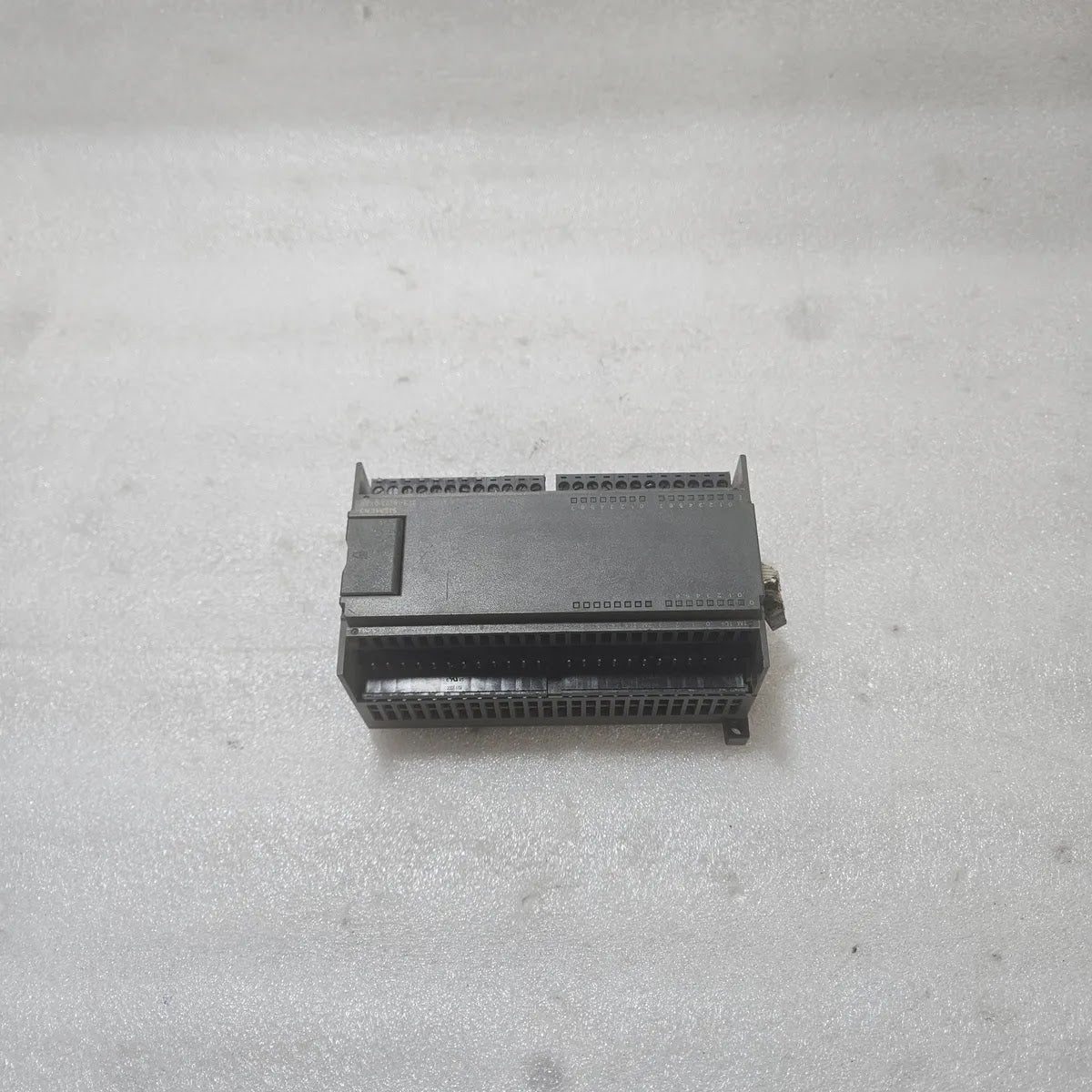 Siemens 6ES7 223-1BL22-0XA0 EM 223 DC/DC 16DI 16DO PLC Module - FOR PARTS