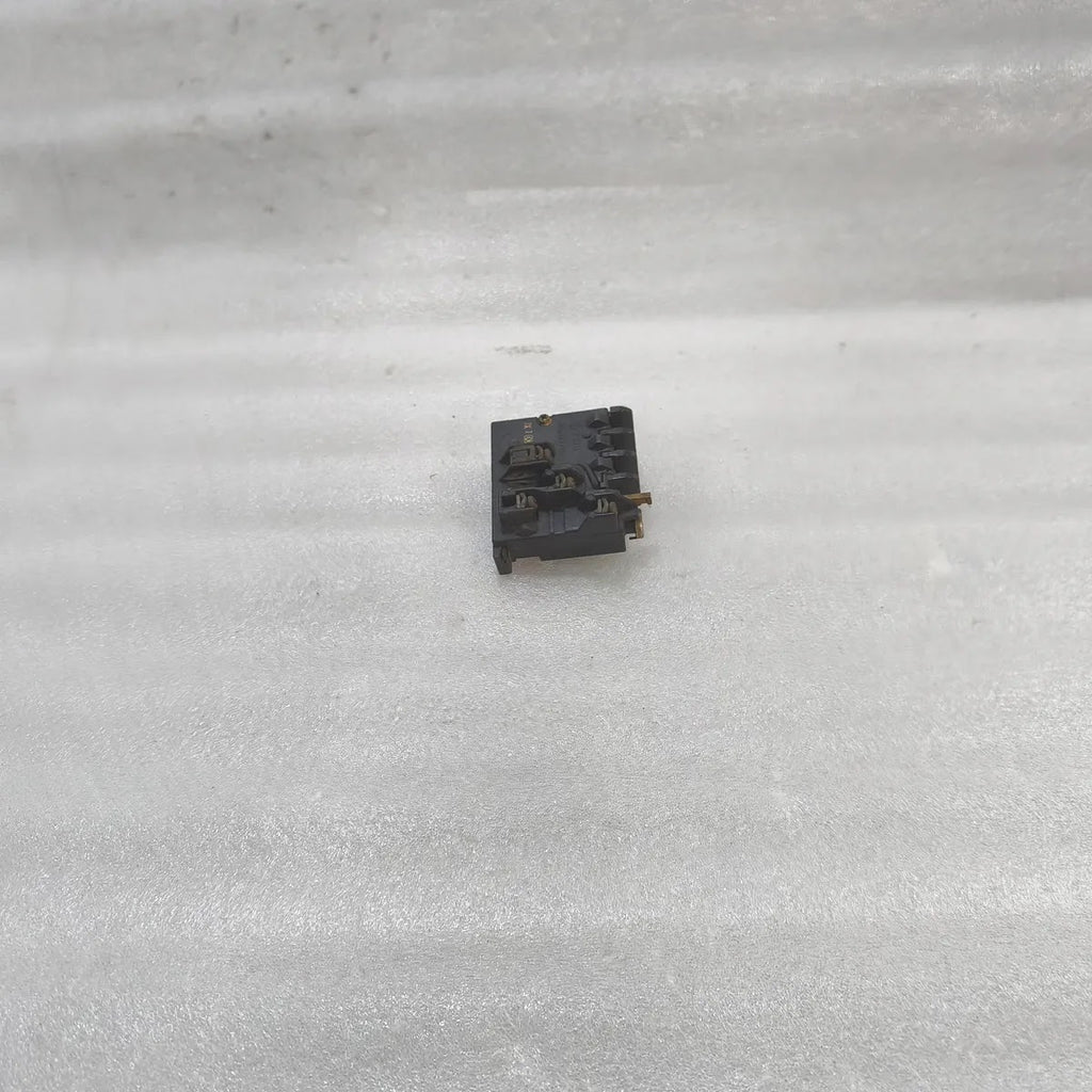 Fuji RCo3737-1C Auxiliary Contact Block for Fuji Contactors