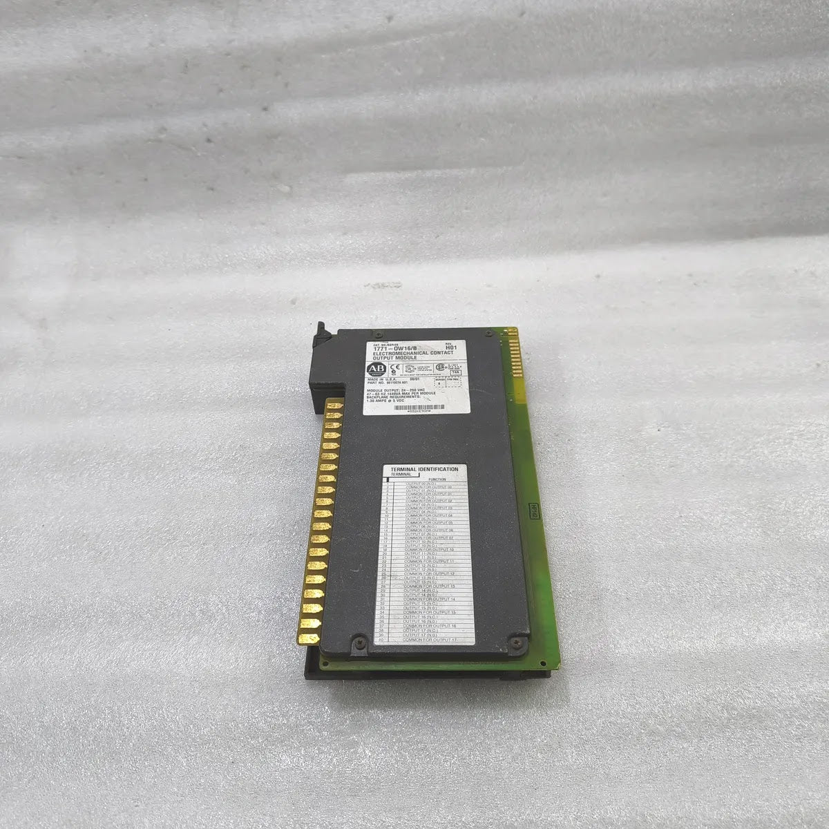 A Bradley 1771-OW16/B Electromechanical Contact Output Module 24-250VAC
