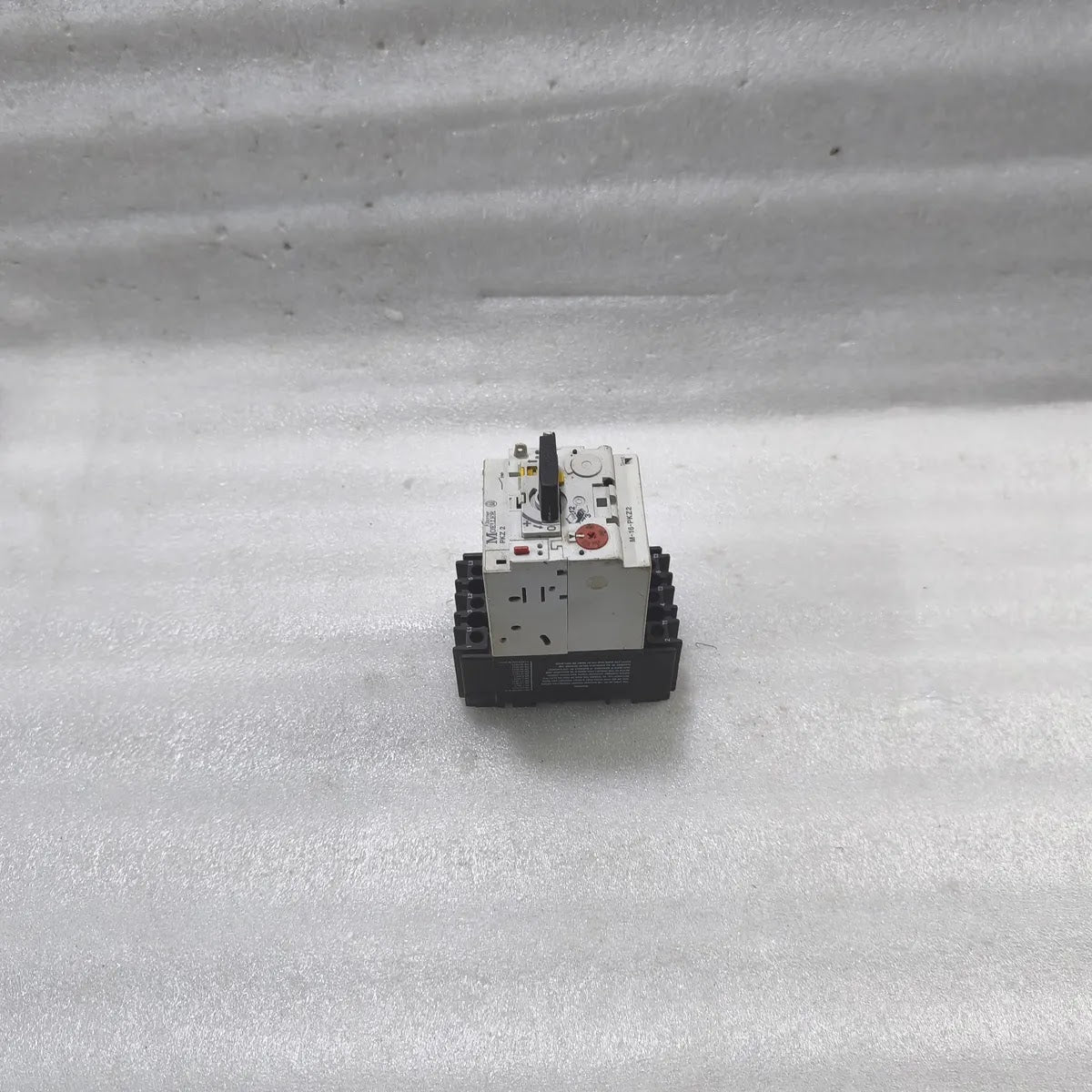 Moeller PKZ 2 M-16-PKZ2 Motor Protective Circuit Breaker 0.6-40A 600V AC 3-Pole