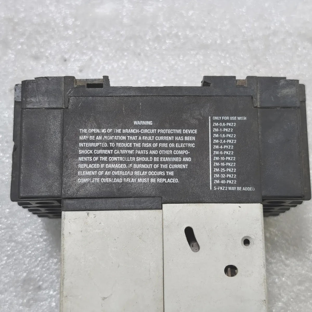 Moeller PKZ 2 M-16-PKZ2 Motor Protective Circuit Breaker 0.6-40A 600V AC 3-Pole