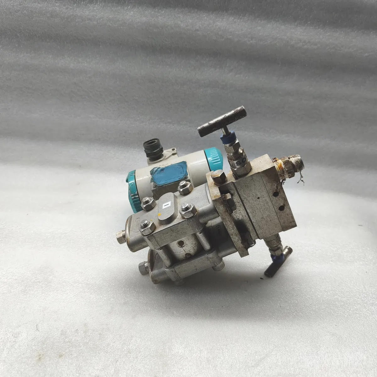 Siemens 7MF4433-1EA02-2AC6-Z SITRANS P DS III DP Transmitter 4-20mA HART PN160
