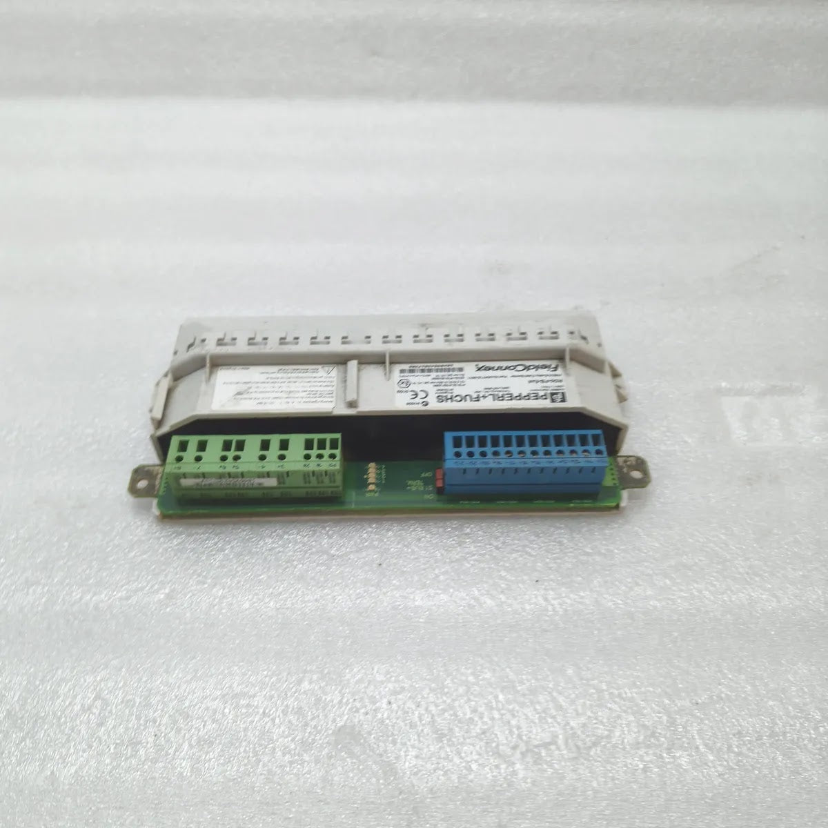 PEPPERL+FUCHS RD0-FB-Ex4 Fieldbus Field Barrier 16-32VDC 4 Outputs FOR PARTS