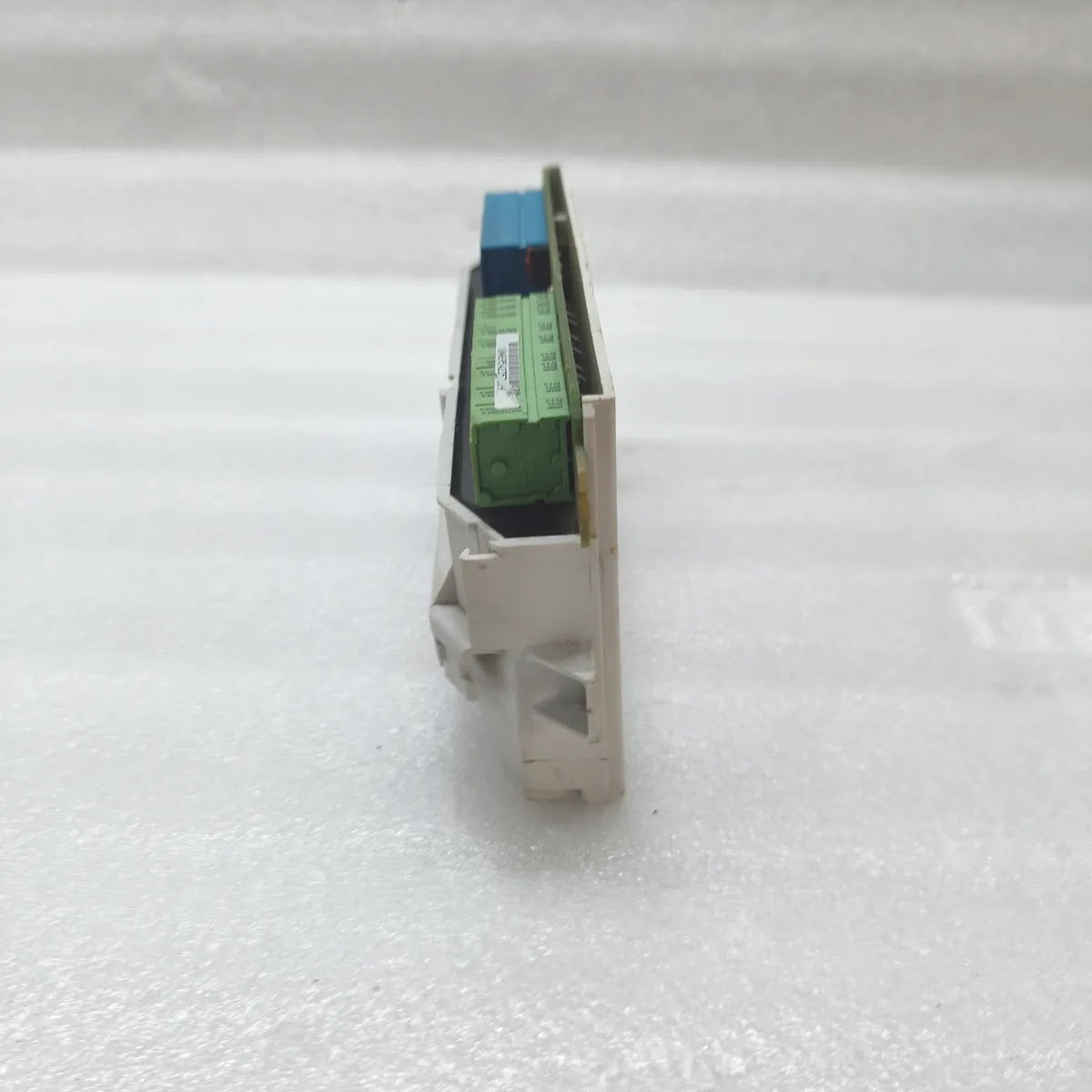 PEPPERL+FUCHS RD0-FB-Ex4 Fieldbus Field Barrier 16-32VDC 4 Outputs FOR PARTS
