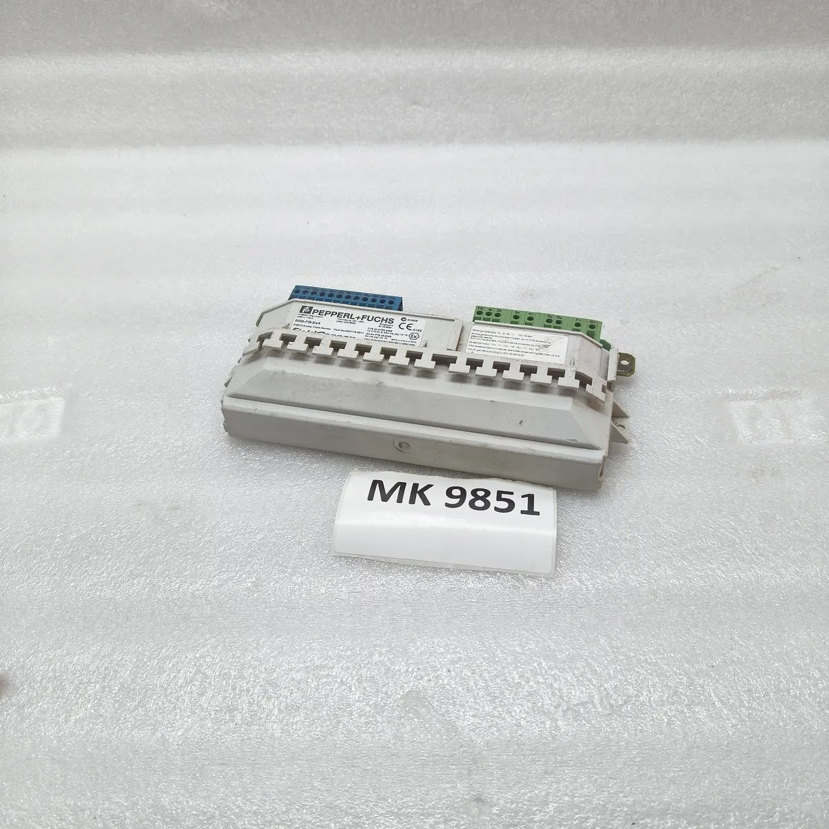 PEPPERL+FUCHS RD0-FB-Ex4 Fieldbus Field Barrier 16-32VDC 4 Outputs FOR PARTS