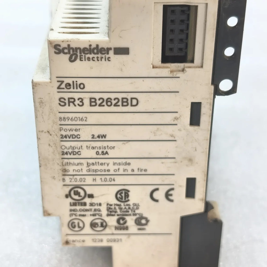 S Electric SR3B262BD Zelio Logic Smart Relay 24VDC 26 I/O FOR PARTS