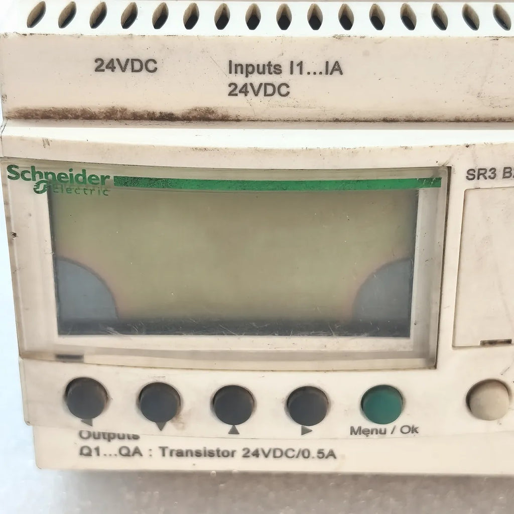S Electric SR3B262BD Zelio Logic Smart Relay 24VDC 26 I/O FOR PARTS