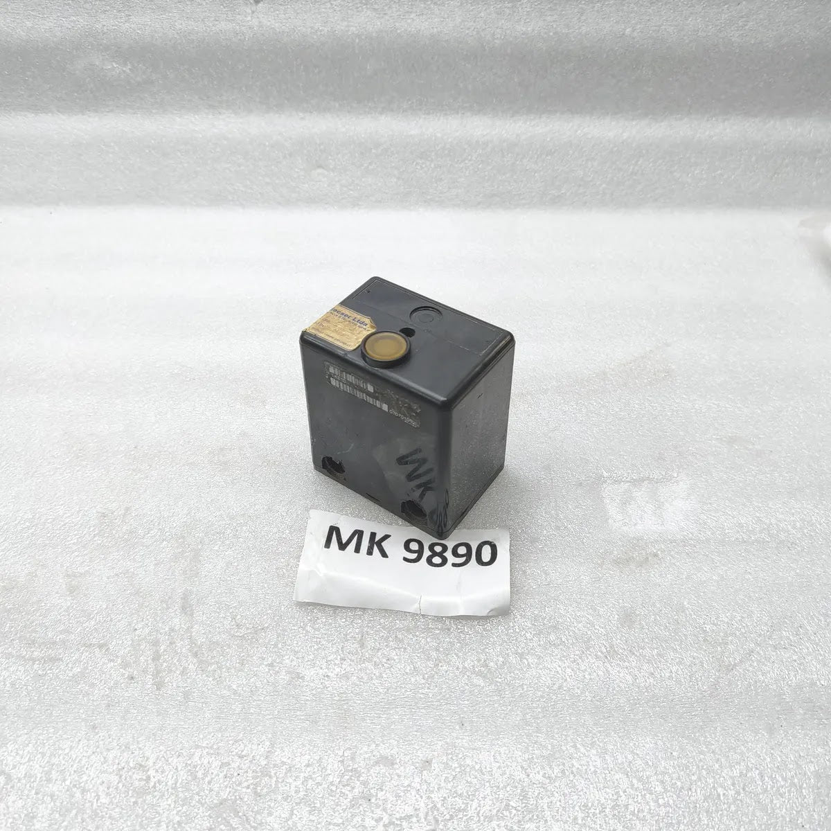 LANDIS & GYR LAE10 Flame Safeguard Burner Control Unit