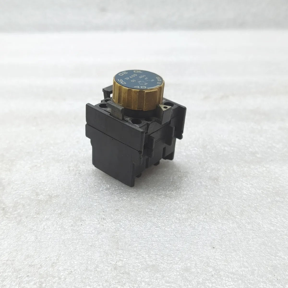 BBC TP40D Pneumatic Timer Block 0.1-40s 10A 660V