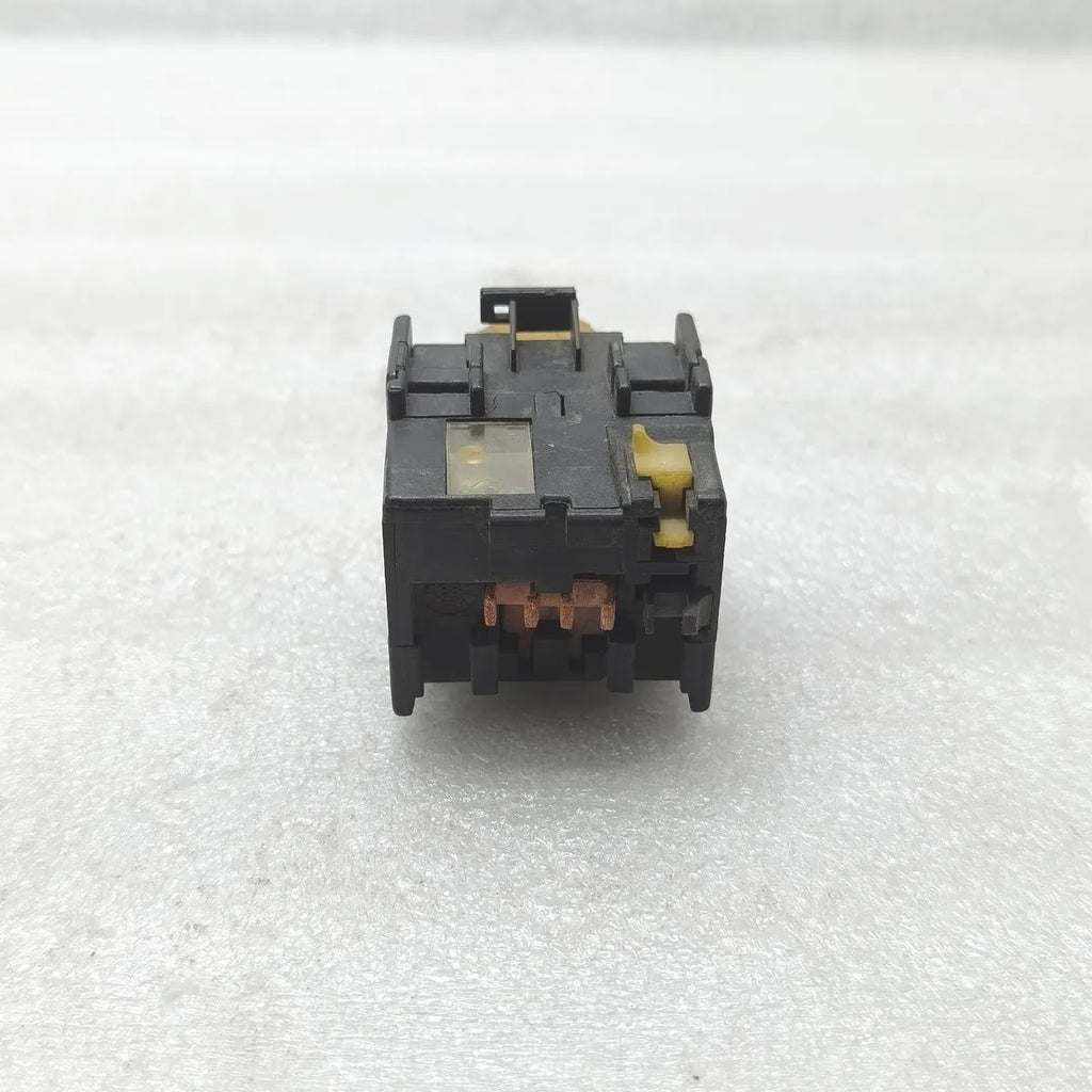 BBC TP40D Pneumatic Timer Block 0.1-40s 10A 660V