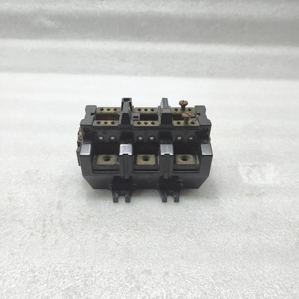 A Bradley 592-BOV16 Eutectic Alloy Overload Relay 40A 3P