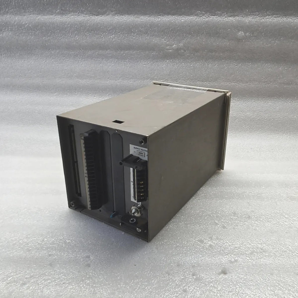 ABB COMMANDER PR100 Strip Chart Recorder 230V AC 50-60Hz - FOR PARTS