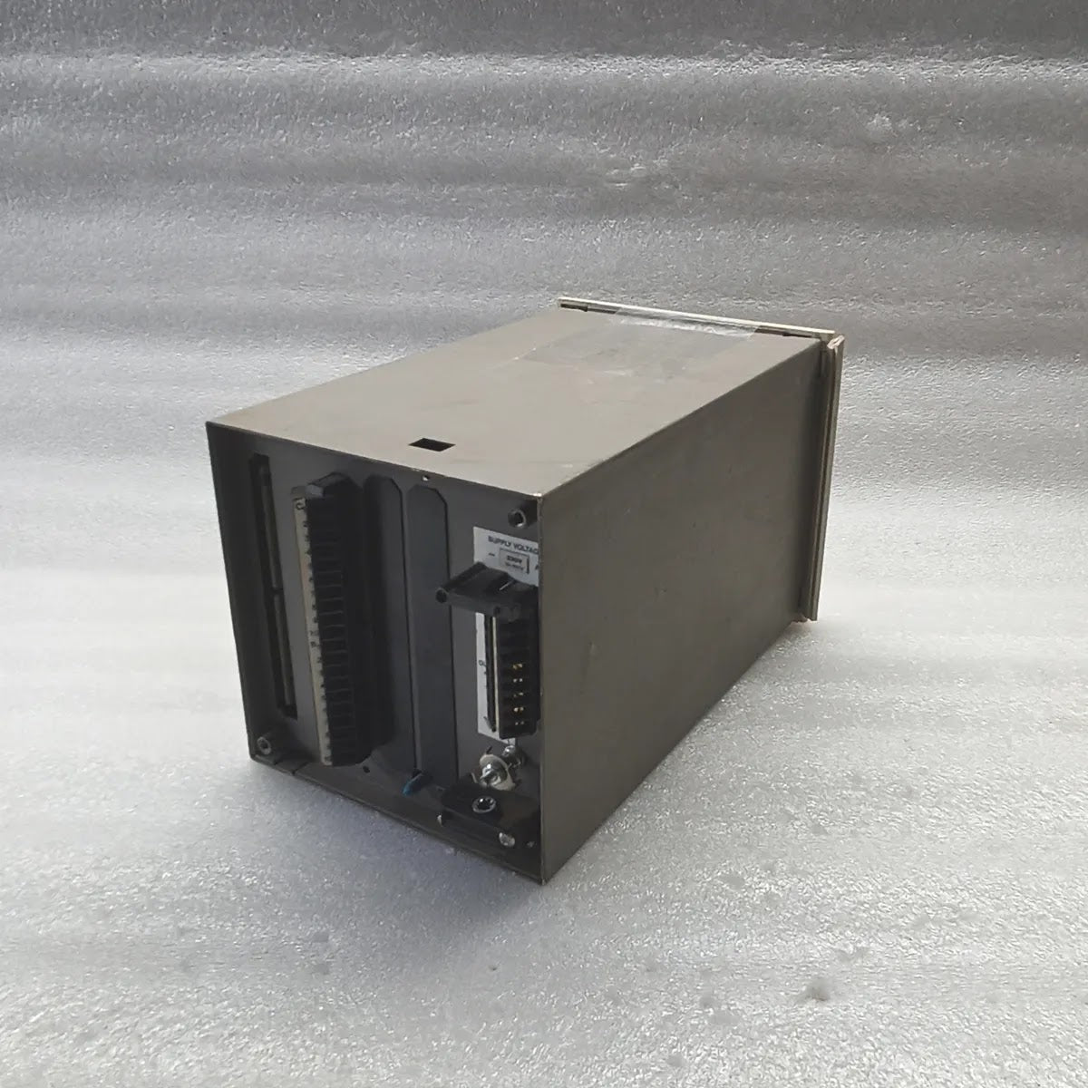 ABB COMMANDER PR100 Strip Chart Recorder 230V AC 50-60Hz - FOR PARTS