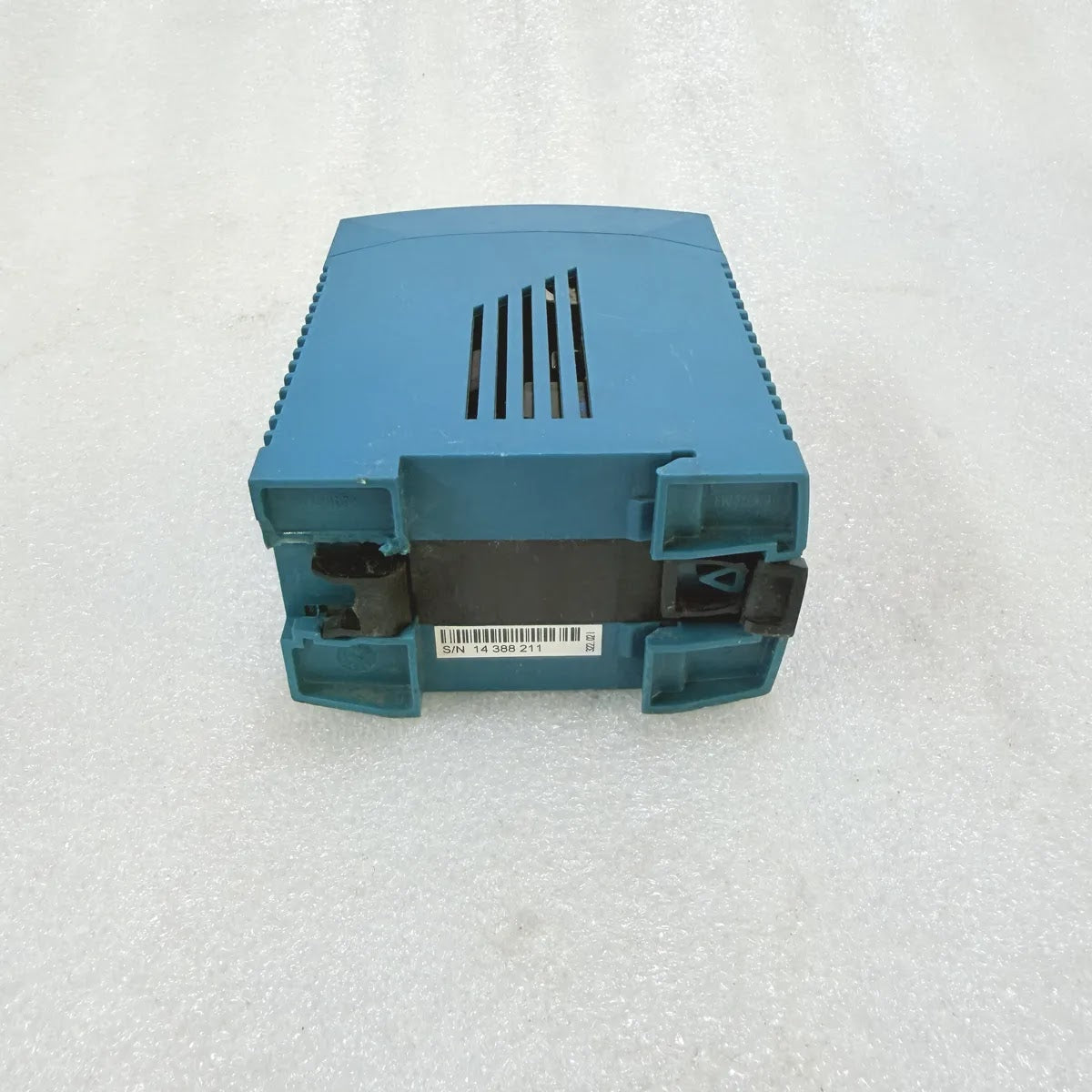 Puls ML30.102 Industrial Power Supply 30W 12V 2.5A 100-240Vac Pre-Owned